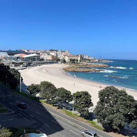 Primera Linea De Playa De Riazor A Coruna Exterior photo
